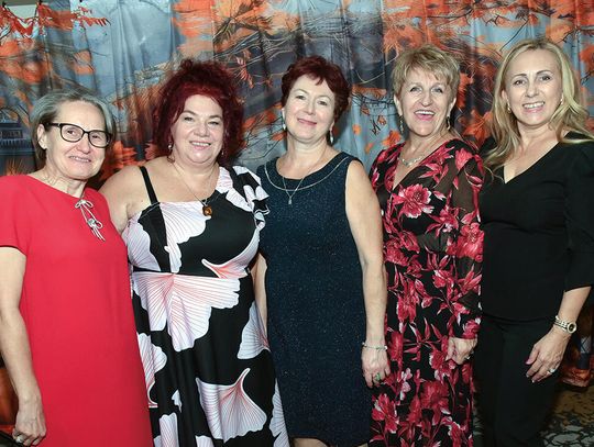 Podając pomocną dłoń: zabawa jesienna Klubu Niedzieliska