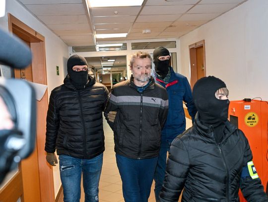 Podejrzany o próbę podpalenia budynku przy ul. Wiejskiej aresztowany na trzy miesiące