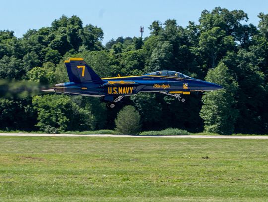Pokazy lotnicze Air and Water Show w Chicago bez Blue Angels?