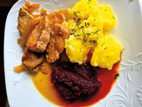 Polędwiczka w sosie cebulowym