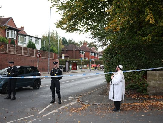 Policja: atak na synagogę w Manchesterze traktowany jako akt terroru