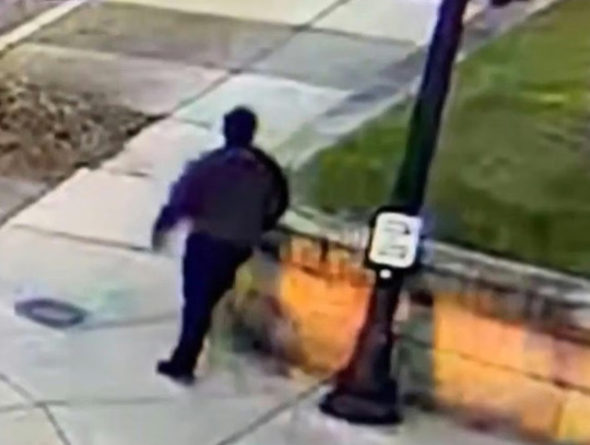 Policja zatrzymała osobę powiązaną z atakiem na Uniwersytecie Browna Policja zatrzymała osobę powiązaną z atakiem na Uniwersytecie Browna