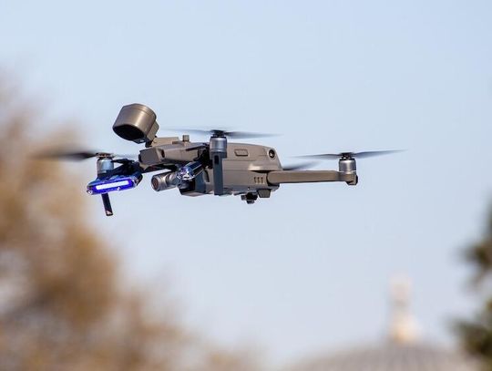Policyjny dron w Oak Brook już w akcji – pomaga łapać przestępców, zanim dotrze patrol (WIDEO)