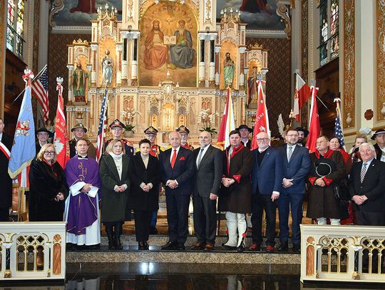 Polonia w hołdzie ofiarom i bohaterom w 44. rocznicę stanu wojennego Polonia w hołdzie ofiarom i bohaterom w 44. rocznicę stanu wojennego