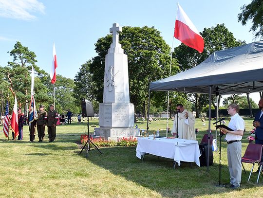 Polonijne obchody 80. rocznicy wybuchu Powstania Warszawskiego na cmentarzu Maryhill