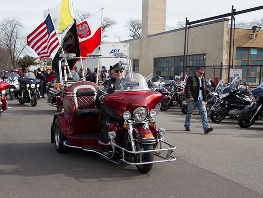 Polonijni motocykliści w hołdzie Janowi Pawłowi II