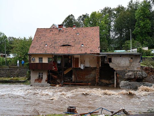 Polska walczy z powodzią. Trwa ewakuacja Nysy na Opolszczyźnie (WIDEO)