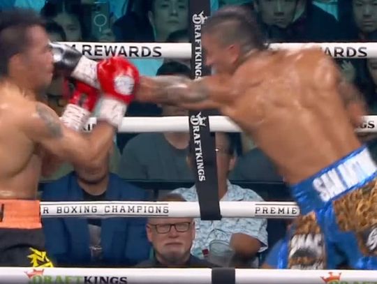 Powrót Pacquiao na remis, pas został z Barriosem