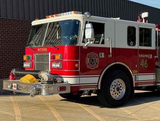 Pożar w McHenry poważnie uszkodził budynek z piekarnią i sklepem dla zwierząt