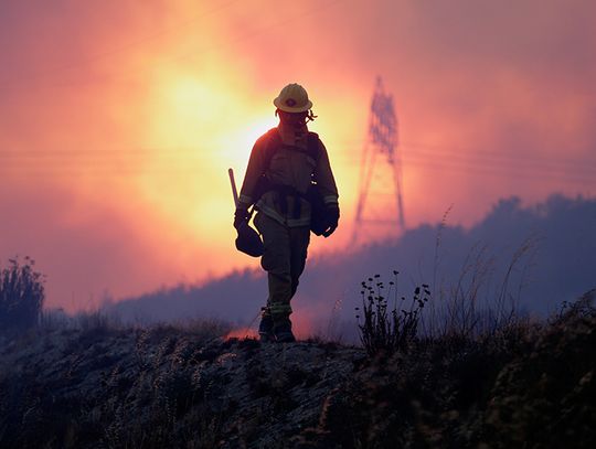 Pożary w Kalifornii zmusiły do ewakuacji 82 tys. osób  (ZOBACZ ZDJĘCIA)