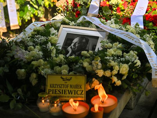 Pożegnano prawnika i scenarzystę filmowego Krzysztofa Piesiewicza