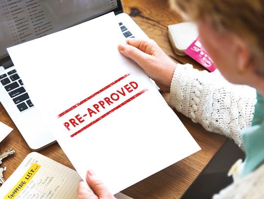 „Pre-qualified” i „pre-approved” – czy bank już zaakceptował twoją kartę kredytową?
