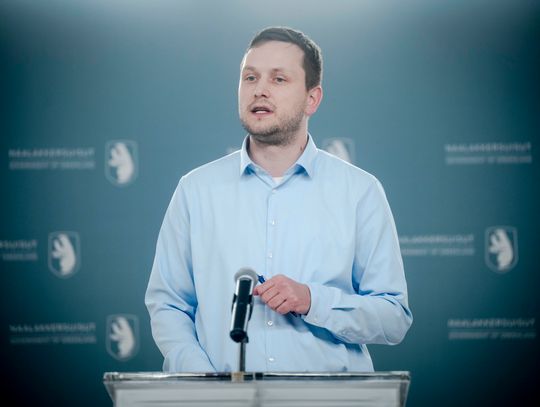 Premier Grenlandii: nie ulegajmy panice po wypowiedzi Trumpa