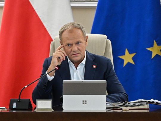 Premier o doniesieniach Onetu: okazuje się, że PiS podsłuchiwał moją żonę i córkę