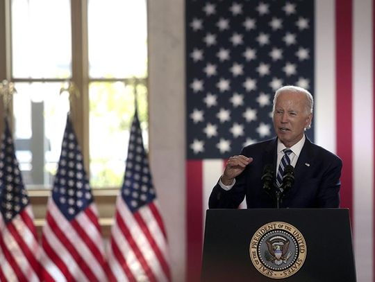 Prezydent Biden: Ameryka jest najszybciej rozwijającą się dużą gospodarką dzięki "Bidenomics"