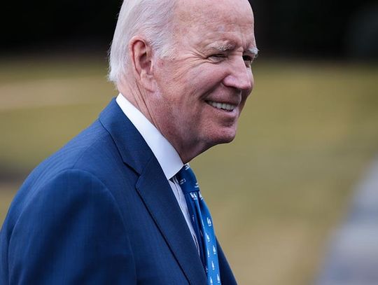 Prezydent Biden o rosyjskiej propozycji świątecznego rozejmu: Putin chce nabrać tlenu