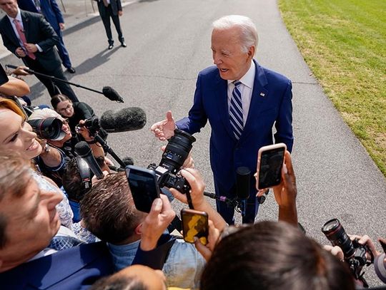 Prezydent Biden: Putin przegrywa wojnę i stał się pariasem na świecie