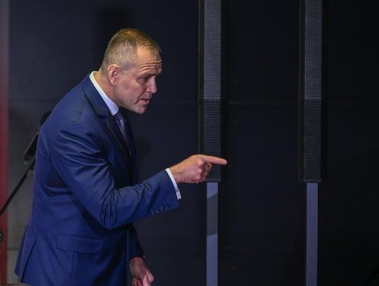 Prezydent Nawrocki do dziennikarza: pan się ogarnie i słucha (WIDEO)