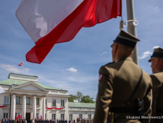 Prezydent o polskiej fladze: to na nią patrzymy ze wzruszeniem, to z niej jesteśmy dumni