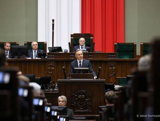 Prezydent: Tak zaczynajmy każde pierwsze posiedzenie nowego Sejmu - od podania sobie ręki