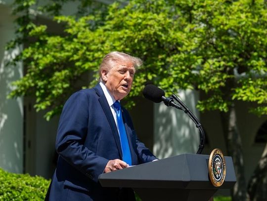 Prezydent Trump częściowo wycofał się z pomysłu podwyższenia podatków dla najbogatszych