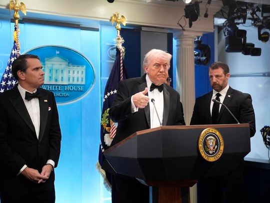 Prezydent Trump: do strzelaniny nigdy by nie doszło, gdybyśmy mieli salę balową w Białym Domu