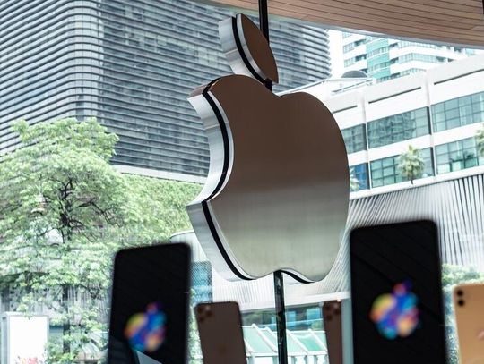 Prezydent Trump zagroził Apple'owi 25-procentowymi cłami, jeśli nie będzie produkował w kraju