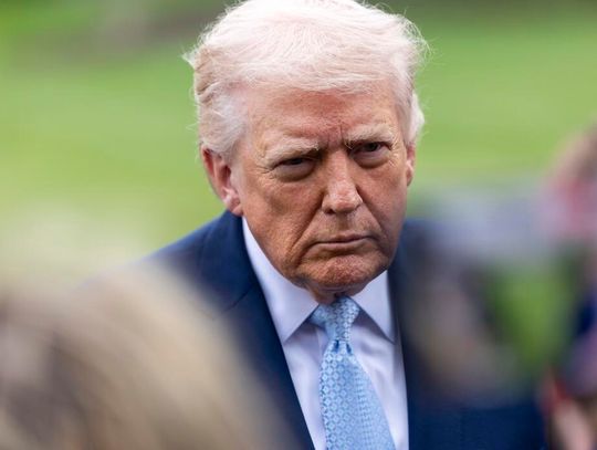 Prezydent Trump: zniszczymy irańskie elektrownie, jeśli Iran nie otworzy cieśniny Ormuz w ciągu 48 godzin