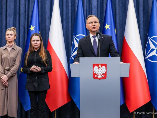 Prezydent: wnioskuję do Prokuratora Generalnego, aby zawiesił wykonywanie kary i zwolnił z aresztu Kamińskiego i Wąsika