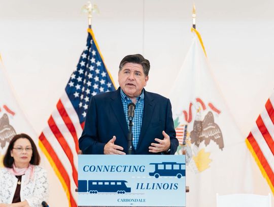 Pritzker przed wizytą prezydenta Trumpa: nie jest tu ani chciany, ani potrzebny