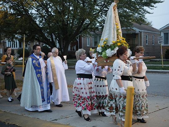 Procesja fatimska i jesienny festiwal w parafii św. Faustyny Kowalskiej