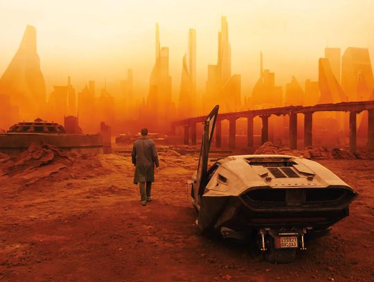 Producent filmu "Bladerunner 2049" pozwał Teslę i Muska o naruszenie praw autorskich