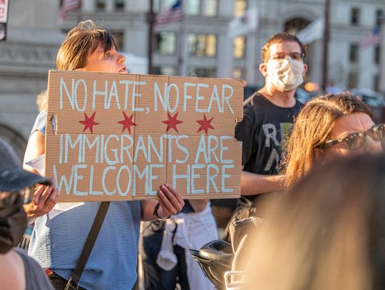 Protest „Bez ICE, bez wojska” w Chicago (ZDJĘCIA)