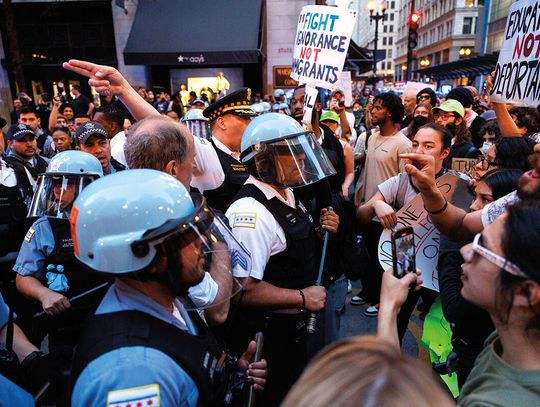 Protesty antydeportacyjne również w Chicago, miasto przygotowuje się do zaostrzonych nalotów ICE