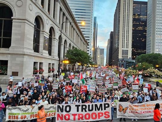 Protesty w Chicago i na przedmieściach przeciwko planowanym działaniom ICE (WIDEO)