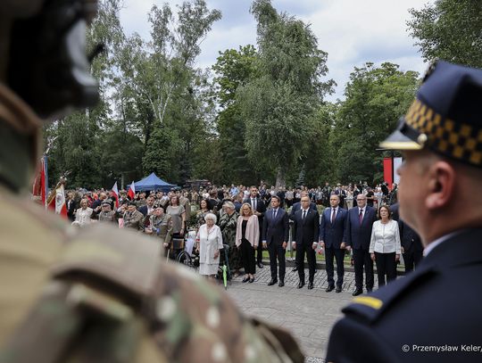 Przed pomnikiem Gloria Victis w godzinę „W” oddano hołd powstańcom
