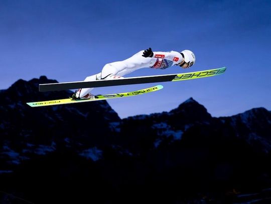 PŚ - Tomasiak piąty w Engelbergu, zwycięstwo Kobayashiego