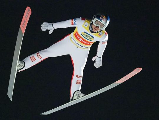 PŚ w skokach - Stoch zajął 13. miejsce, wygrał Austriak Daniel Tschofenig (opis) PŚ w skokach - Stoch zajął 13. miejsce, wygrał Austriak Daniel Tschofenig (opis)