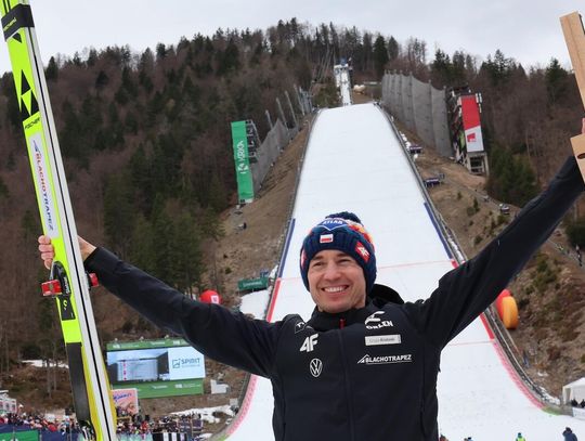 PŚ w skokach - wzruszające pożegnanie Stocha w Planicy