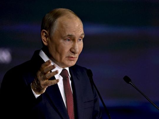 Putin: mówiliśmy Izraelowi o braku dowodów, że Iran chce posiadać broń jądrową