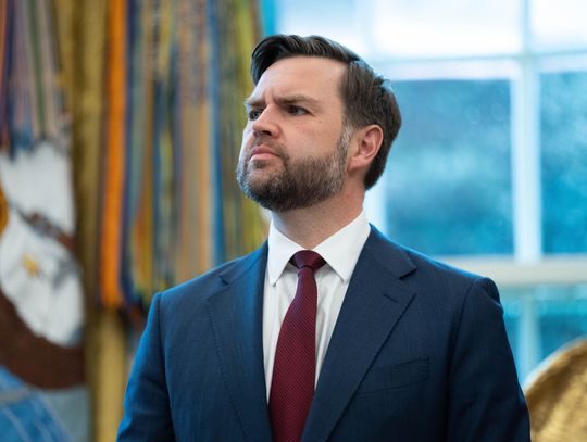 Reuters: Vance odwiedzi Węgry, by wesprzeć Orbana przed wyborami