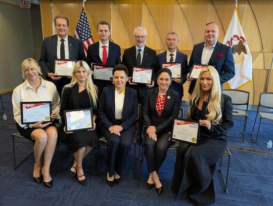 Rewident stanowa Susana Mendoza wyróżniła polonijnych liderów w Miesiącu Dziedzictwa Polsko-Amerykańskiego