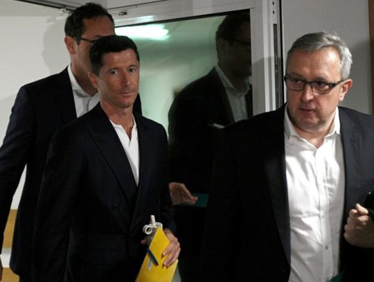 Robert Lewandowski zeznawał siedem godzin w sprawie sporu z Cezarym Kucharskim