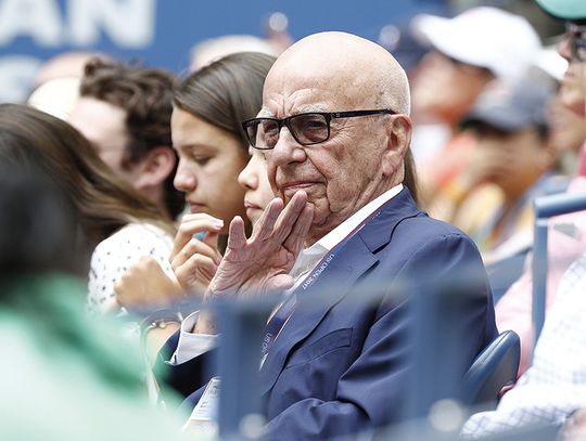 Rupert Murdoch przechodzi na emeryturę w wieku 92 lat