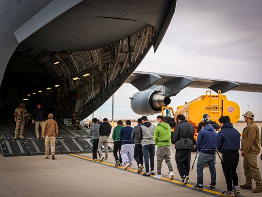 Władze: przyjęliśmy pierwszych migrantów deportowanych z USA