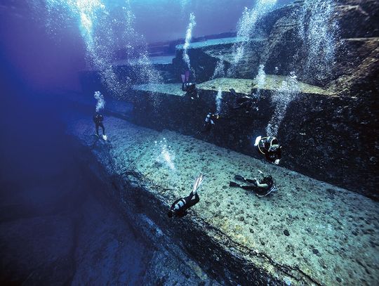 Schody w mrok Pacyfiku