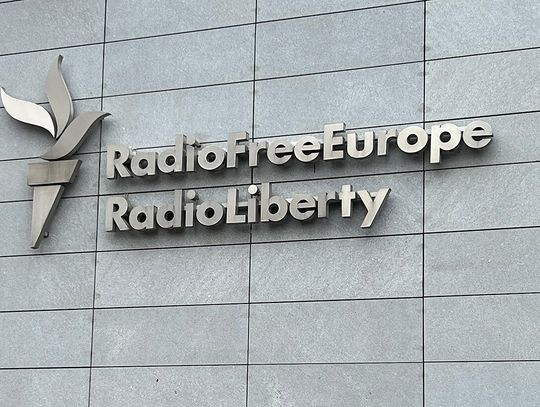 Sędzia nakazał przywrócenie federalnego finansowania Radia Wolna Europa
