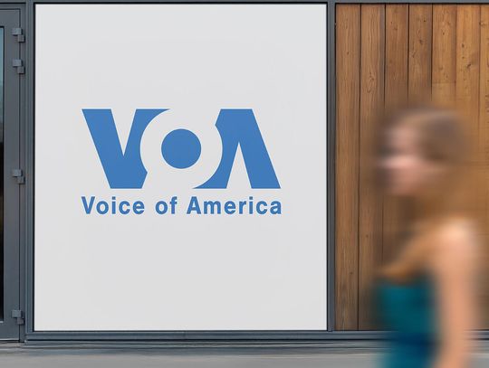 Sędzia nakazał wstrzymanie zwolnień pracowników Głosu Ameryki