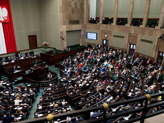 Sejm. 24 posłów PSL-TD było przeciw ustawie ws. aborcji; trzech posłów KO i dwóch z Polski 2050 - nie głosowało