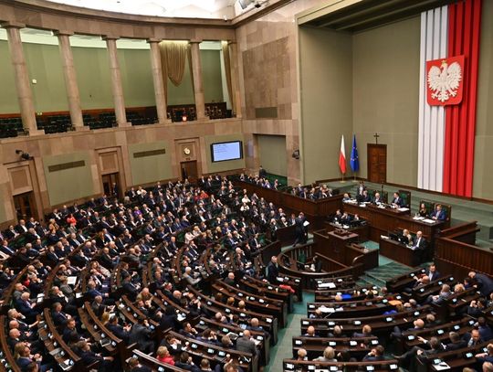 Sejm powołał komisję śledczą do zbadania sprawy tzw. afery wizowej